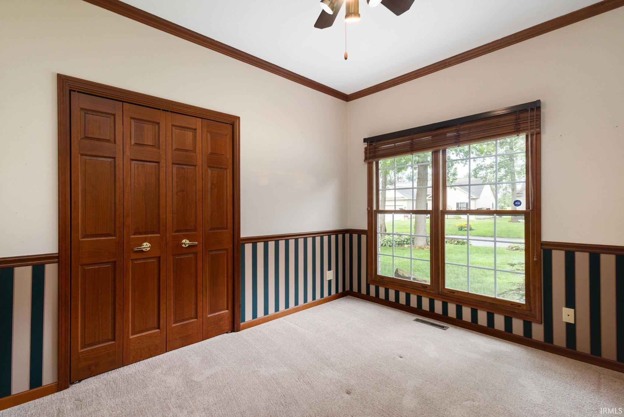 2216 Woodland Court Elkhart IN 46514