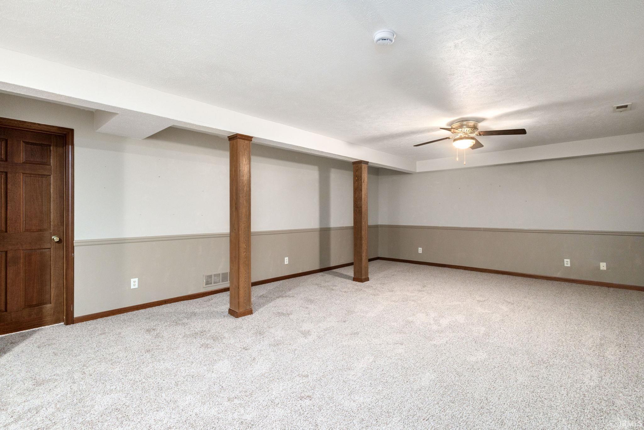 2216 Woodland Court Elkhart IN 46514