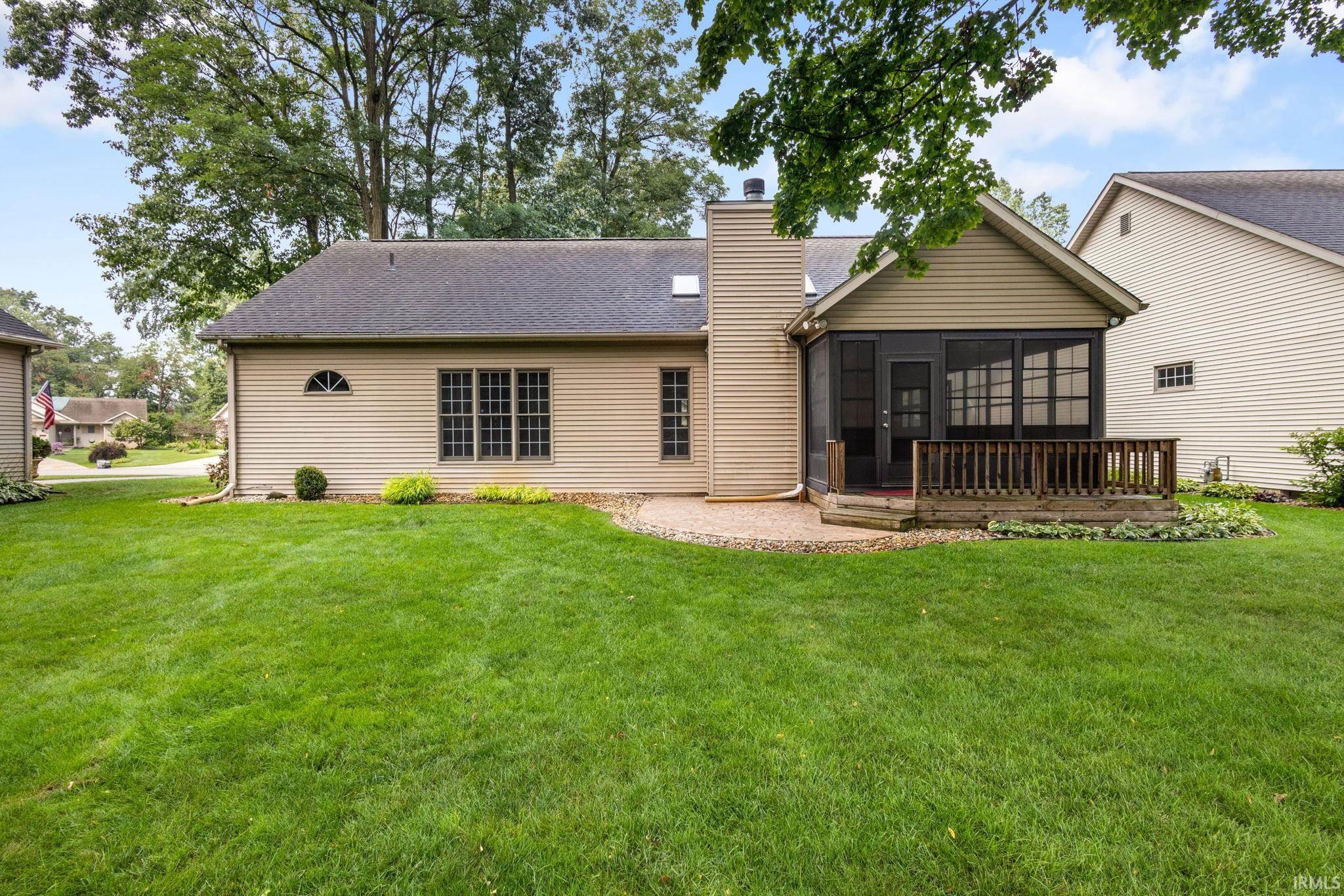 2216 Woodland Court Elkhart IN 46514