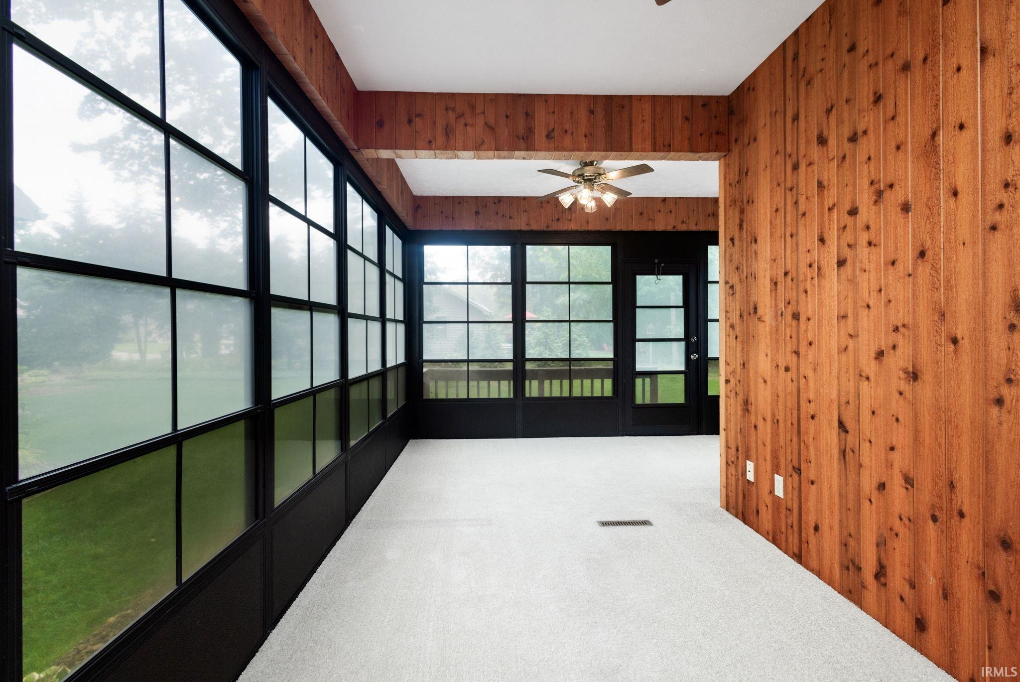 2216 Woodland Court Elkhart IN 46514