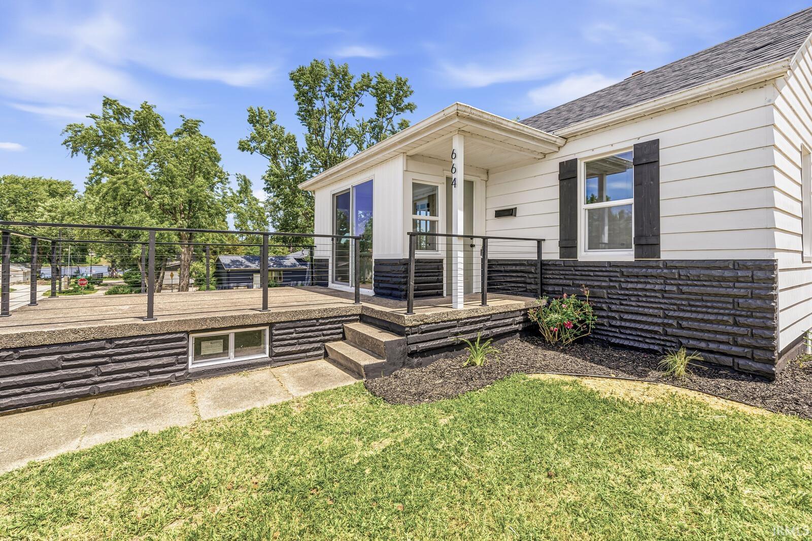 664 N Oakland Street Mishawaka IN 46544