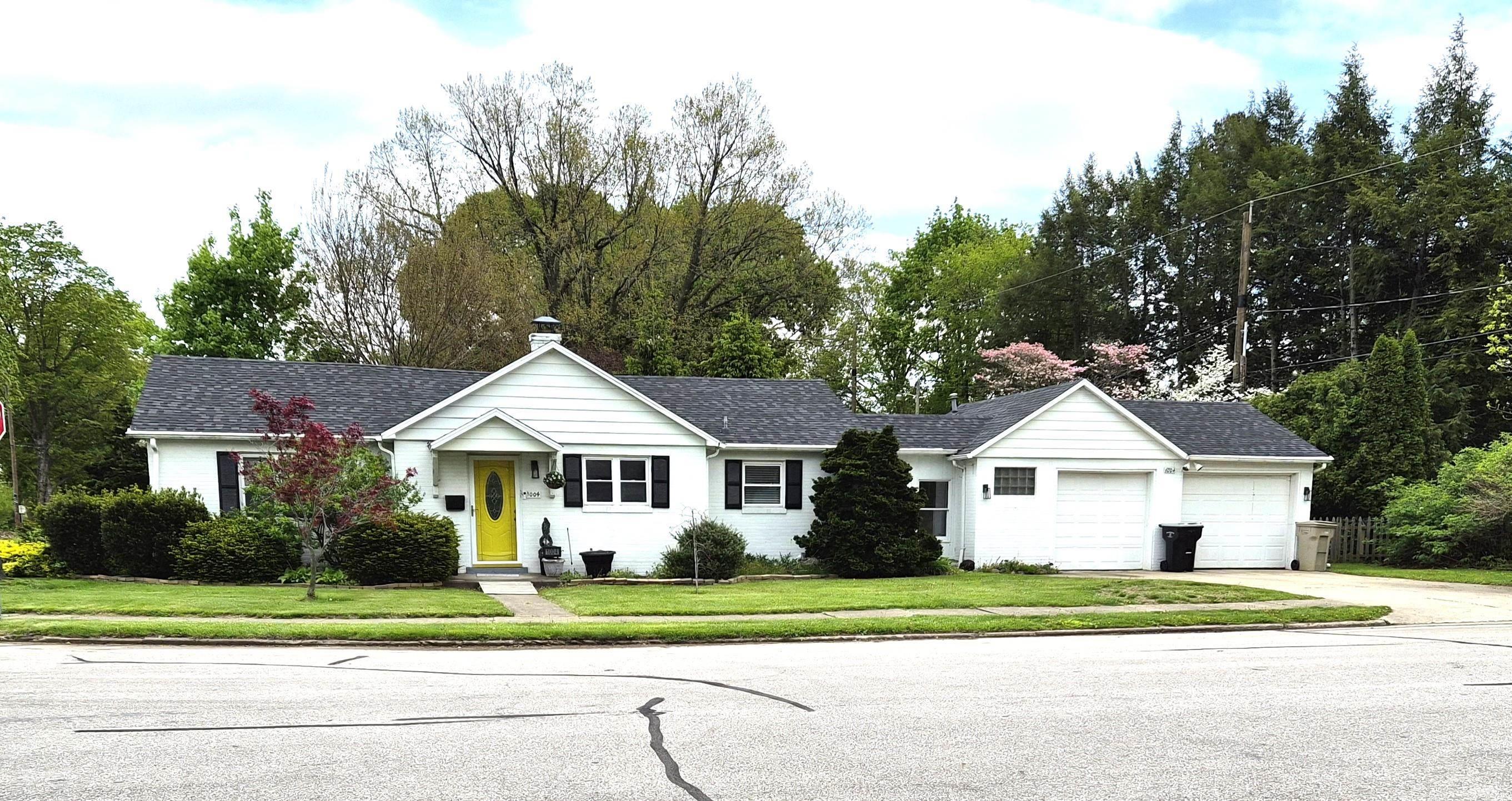 1004 E Woodside Street South Bend IN 46614