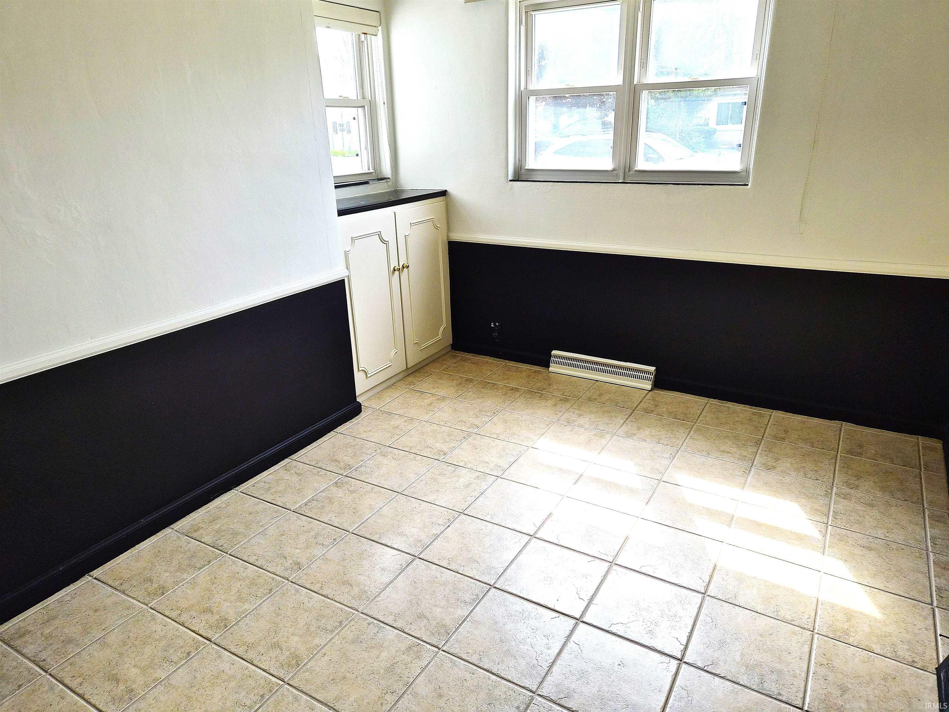 1004 E Woodside Street South Bend IN 46614