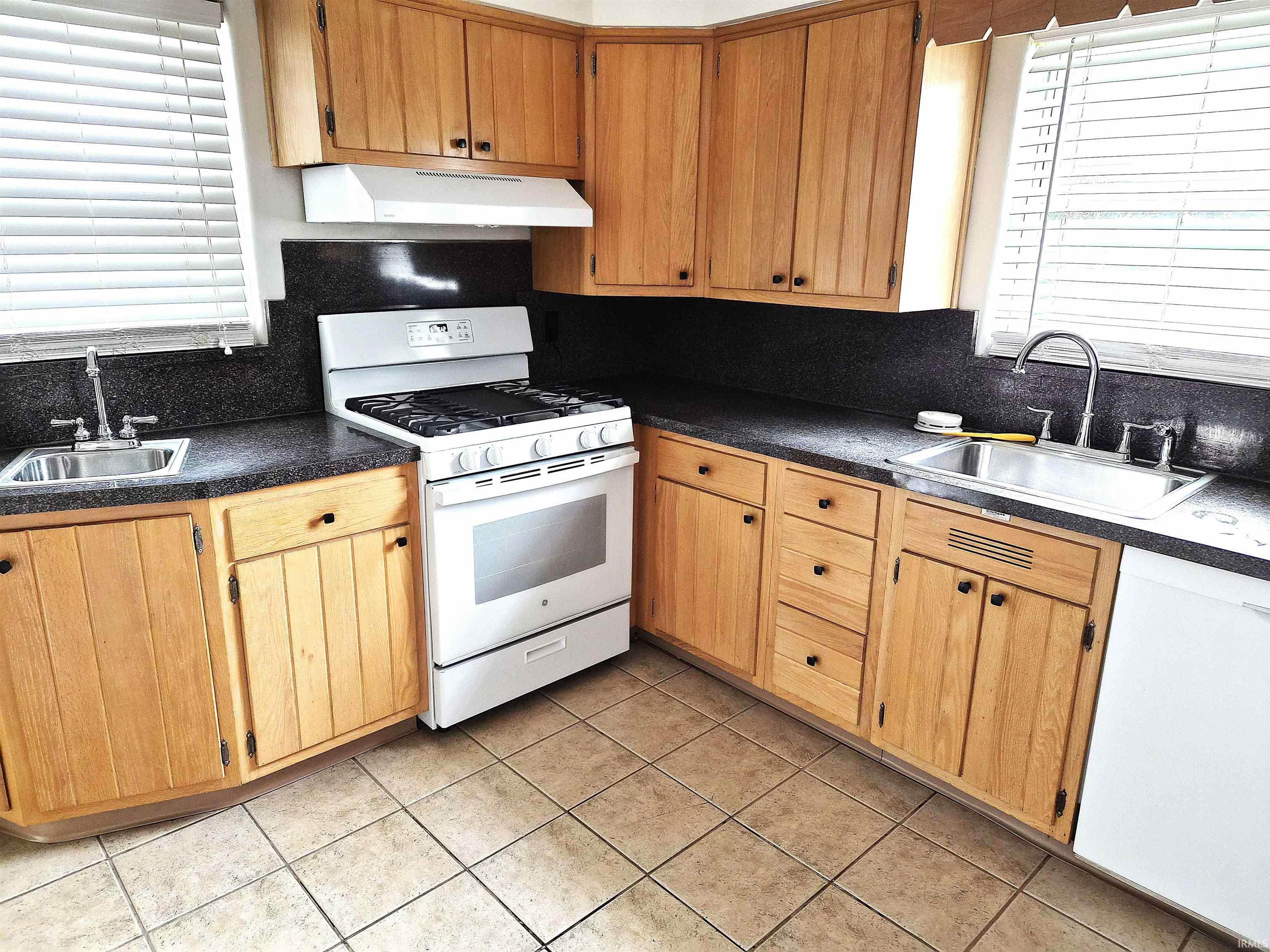 1004 E Woodside Street South Bend IN 46614