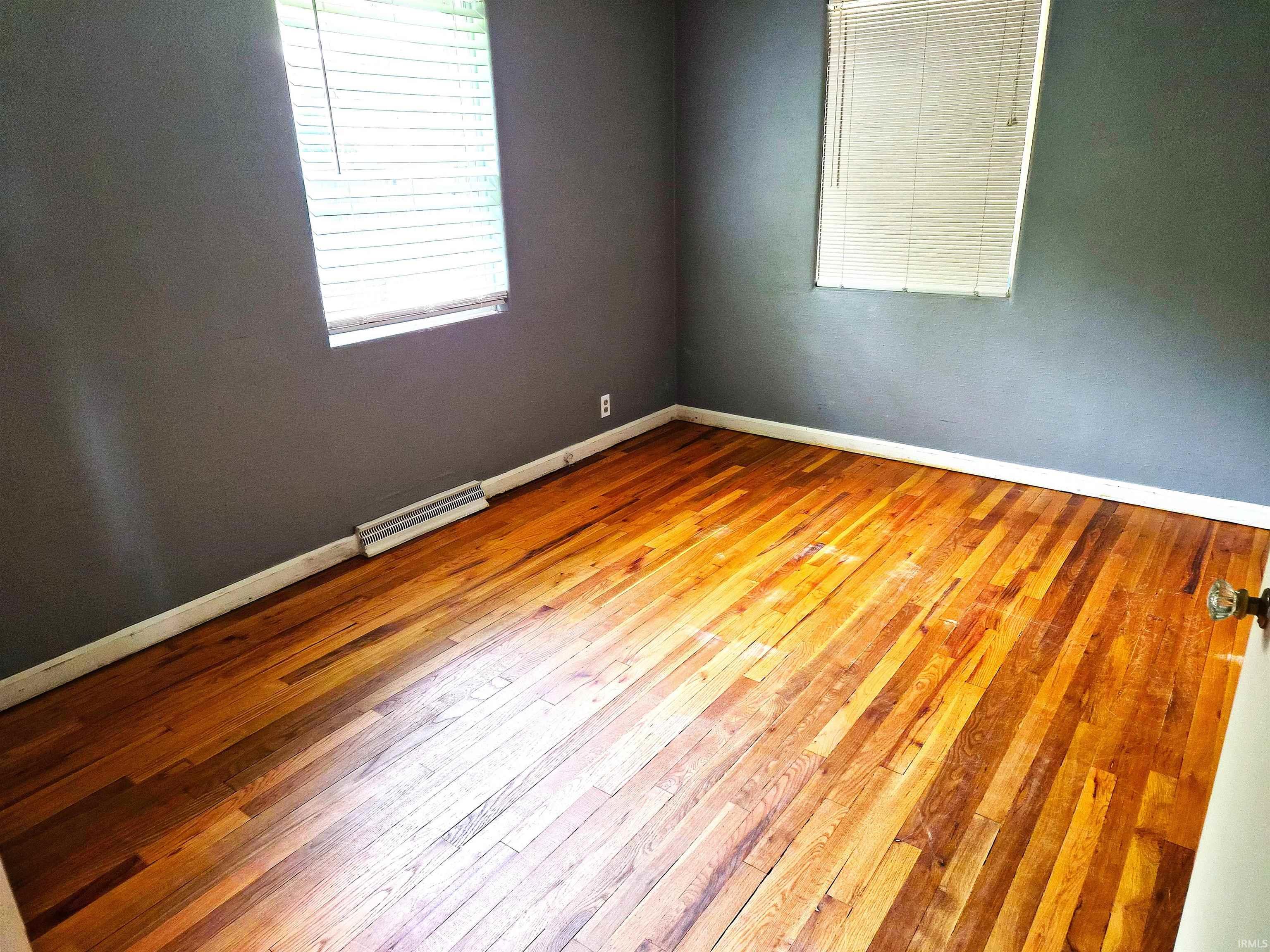 1004 E Woodside Street South Bend IN 46614