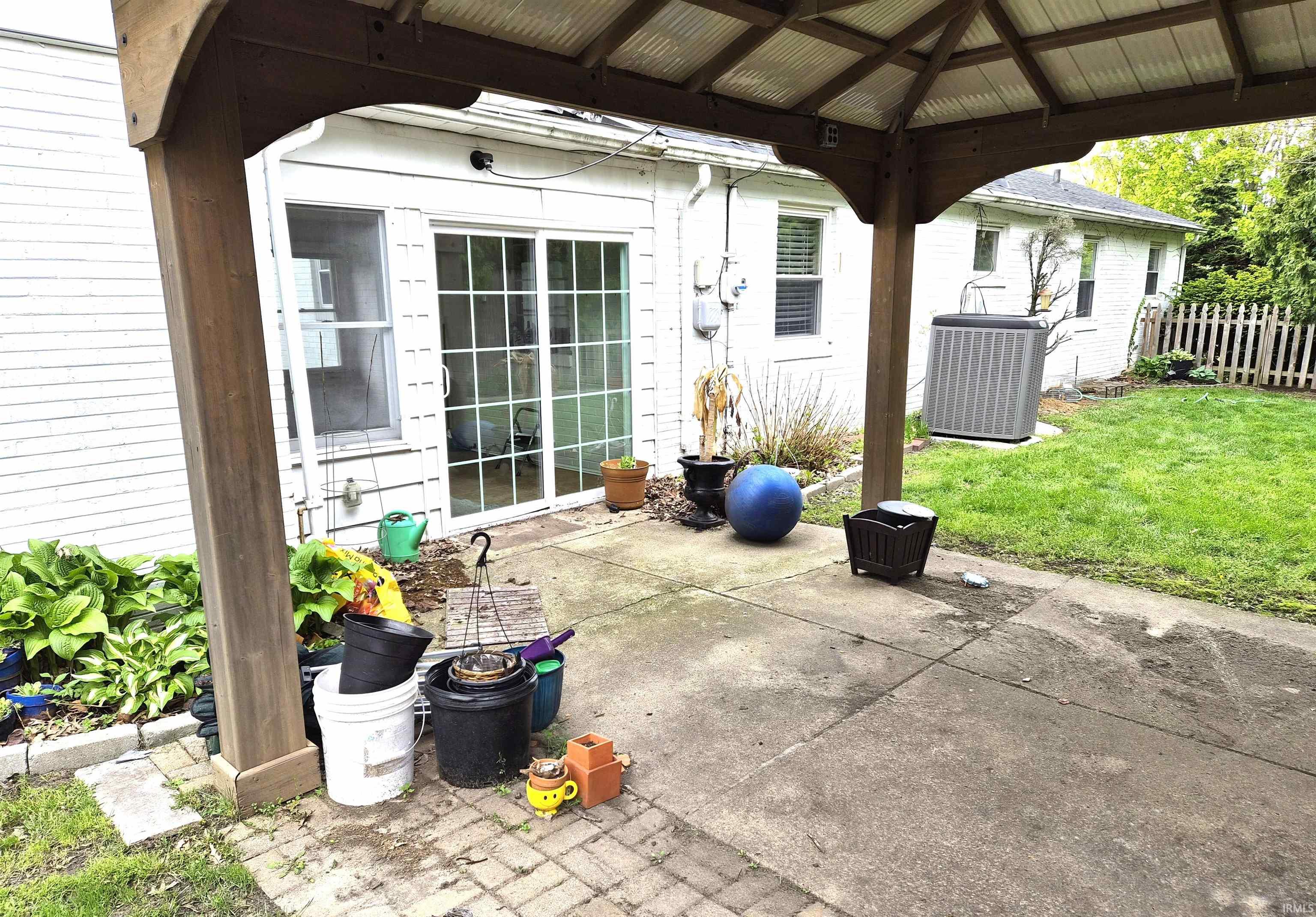 1004 E Woodside Street South Bend IN 46614