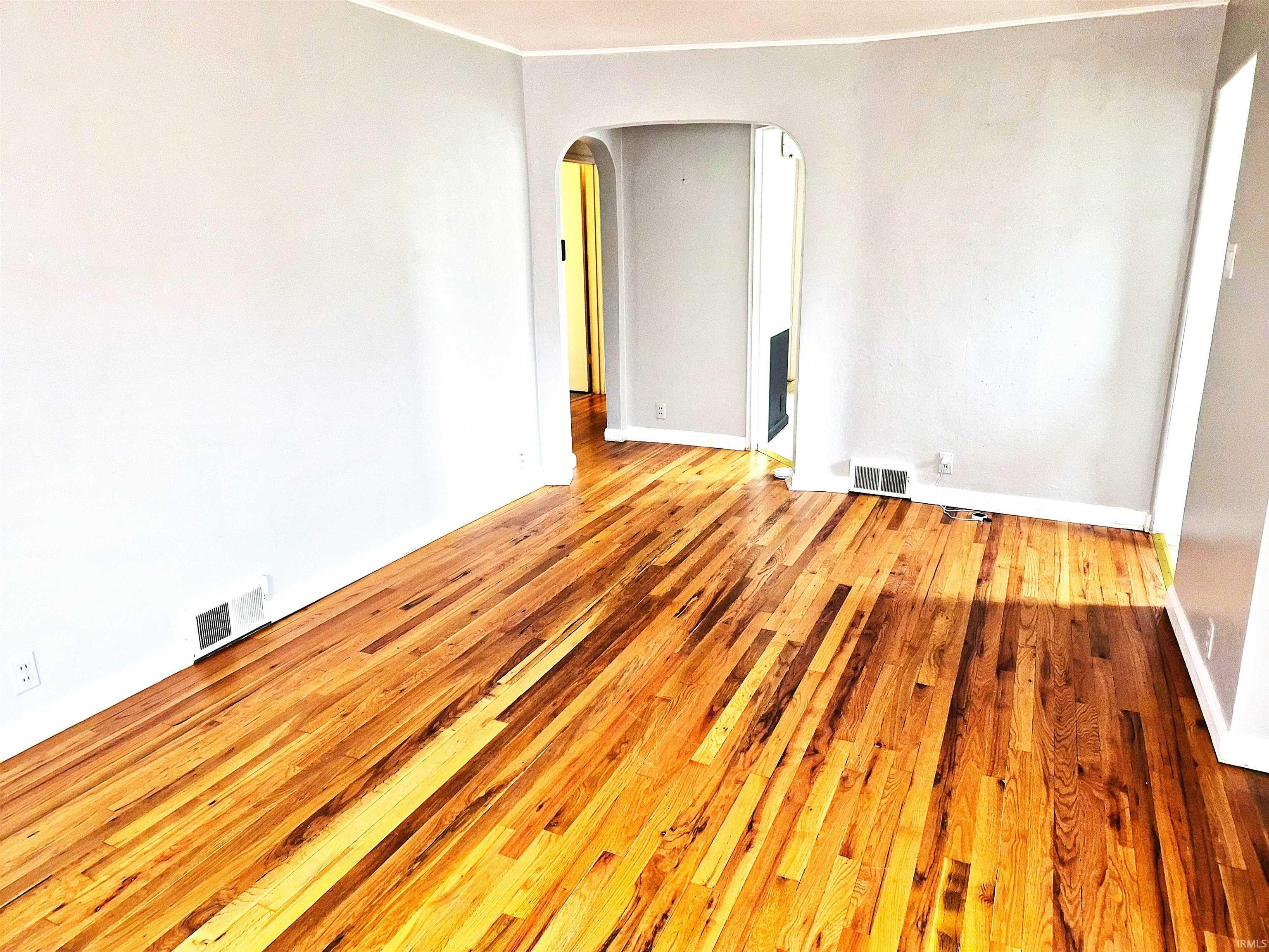 1004 E Woodside Street South Bend IN 46614