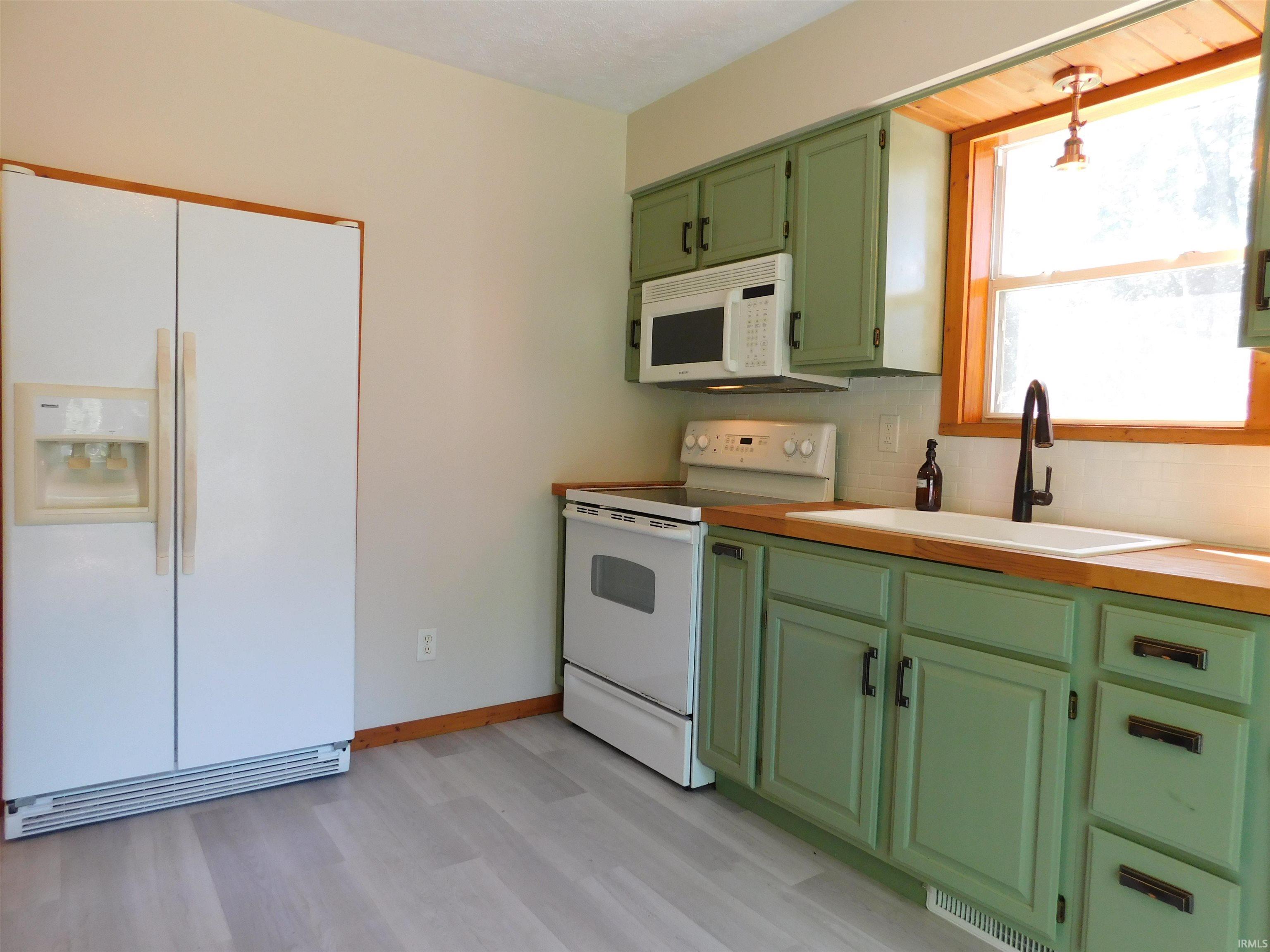 9634 Zina Drive Rochester IN 46975