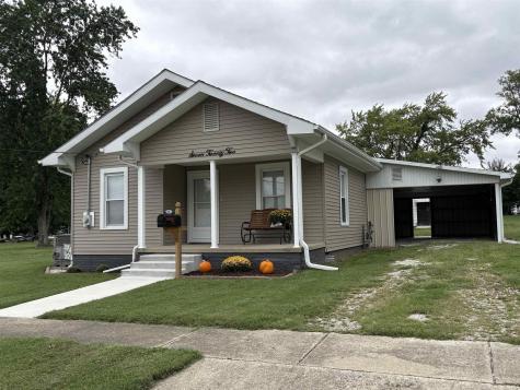 722 W Alton Street Bicknell IN 47512