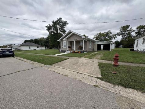 722 W Alton Street Bicknell IN 47512