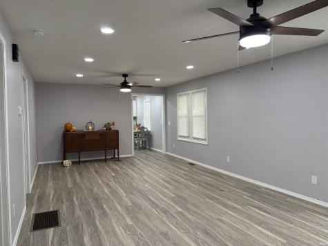 722 W Alton Street Bicknell IN 47512