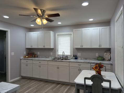 722 W Alton Street Bicknell IN 47512