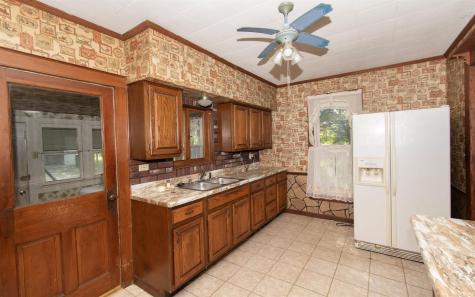 1604 Dowling Street Kendallville IN 46755