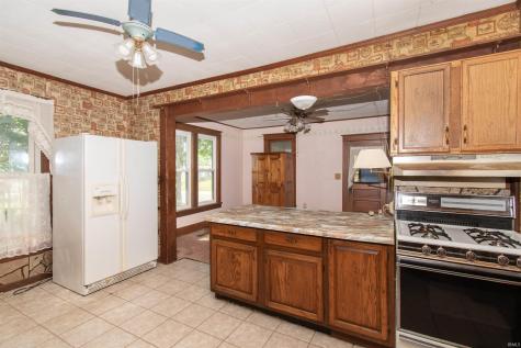1604 Dowling Street Kendallville IN 46755