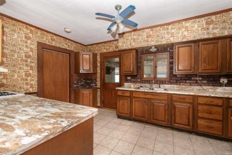 1604 Dowling Street Kendallville IN 46755