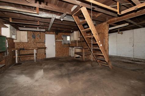 1604 Dowling Street Kendallville IN 46755