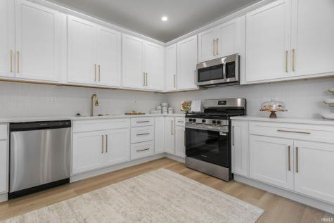 1135 Harvey Street South Bend IN 46616