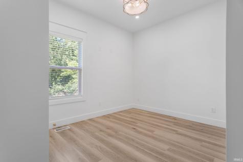 1135 Harvey Street South Bend IN 46616