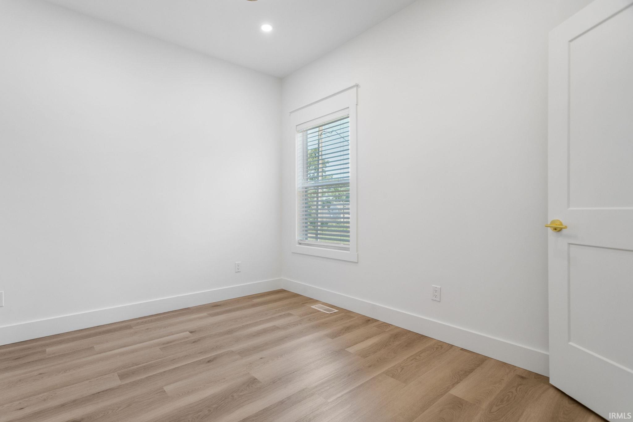 1135 Harvey Street South Bend IN 46616