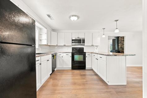 7700 W Cornbread Road Yorktown IN 47396