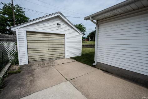 1321 Canterbury Drive South Bend IN 46628