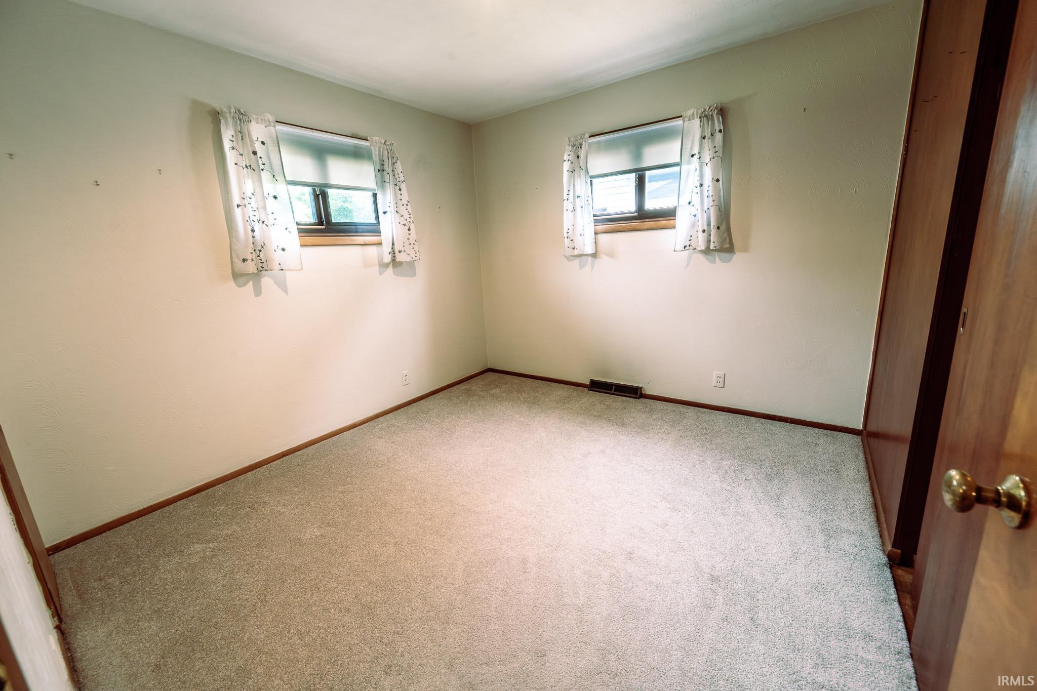 1321 Canterbury Drive South Bend IN 46628
