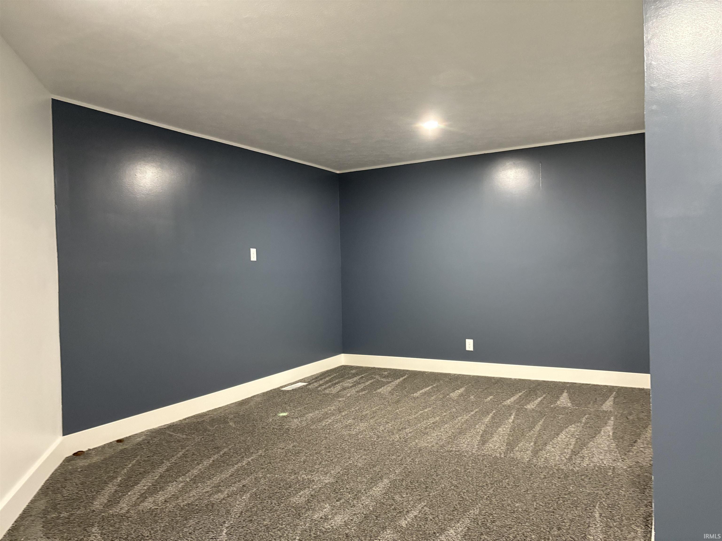 8492 N 1050 E Road Walkerton IN 46574