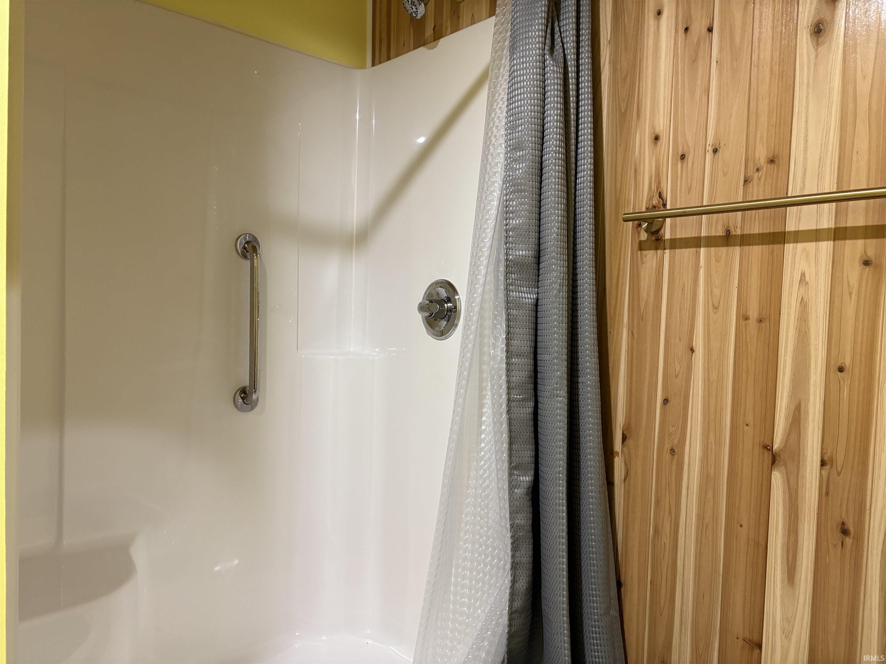 8492 N 1050 E Road Walkerton IN 46574