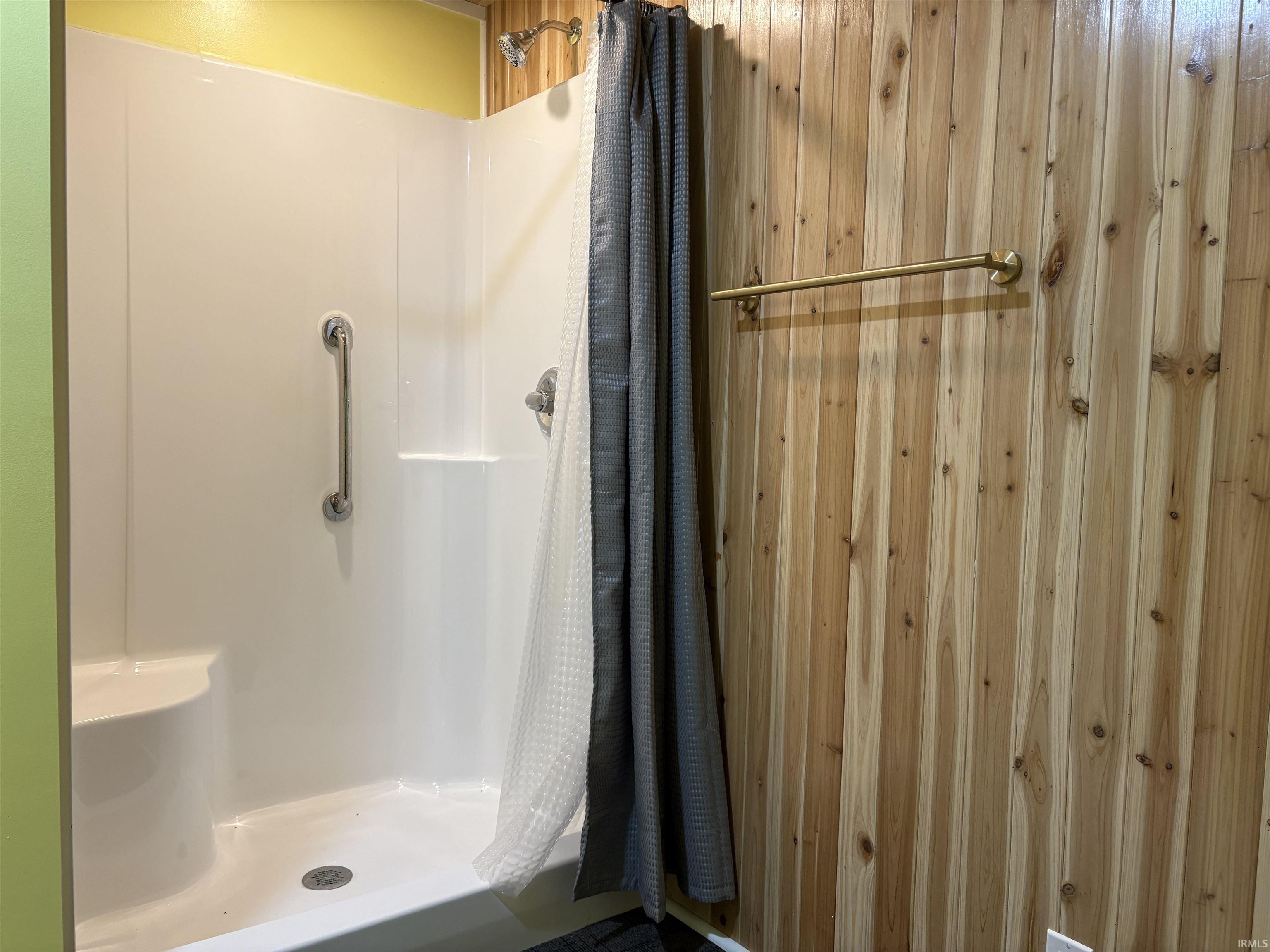 8492 N 1050 E Road Walkerton IN 46574