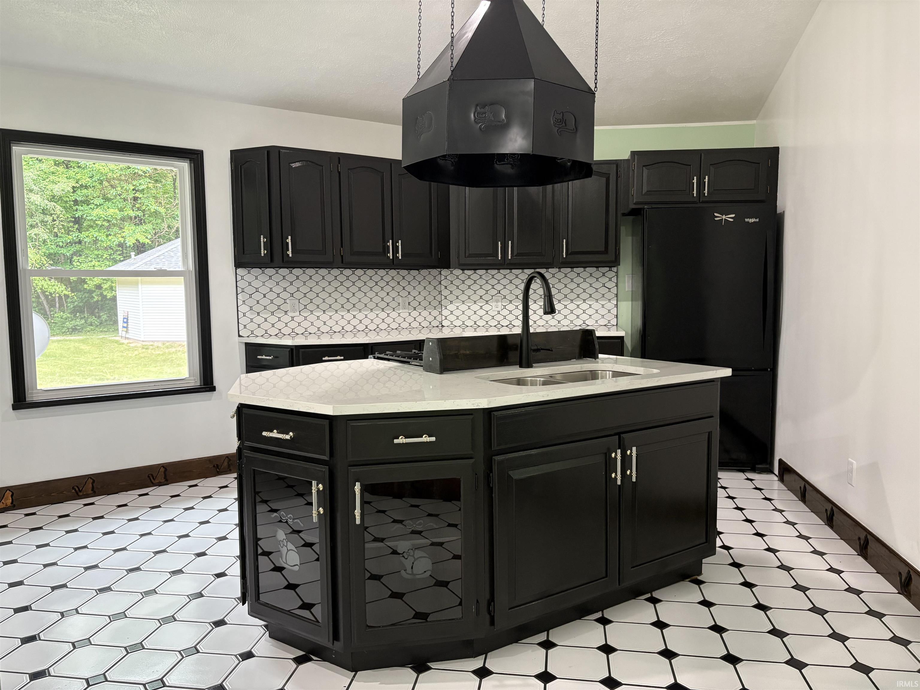 8492 N 1050 E Road Walkerton IN 46574
