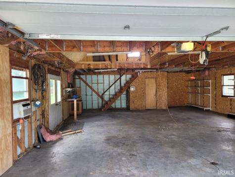 8314 S Walnut Street Daleville IN 47334