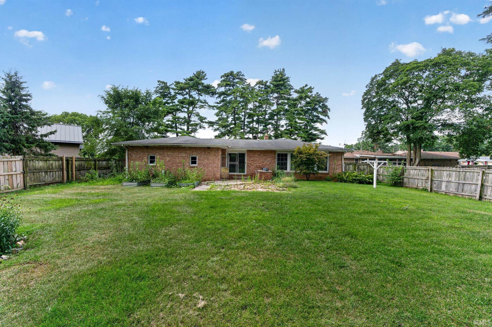 55880 River Shore Lane Elkhart IN 46516