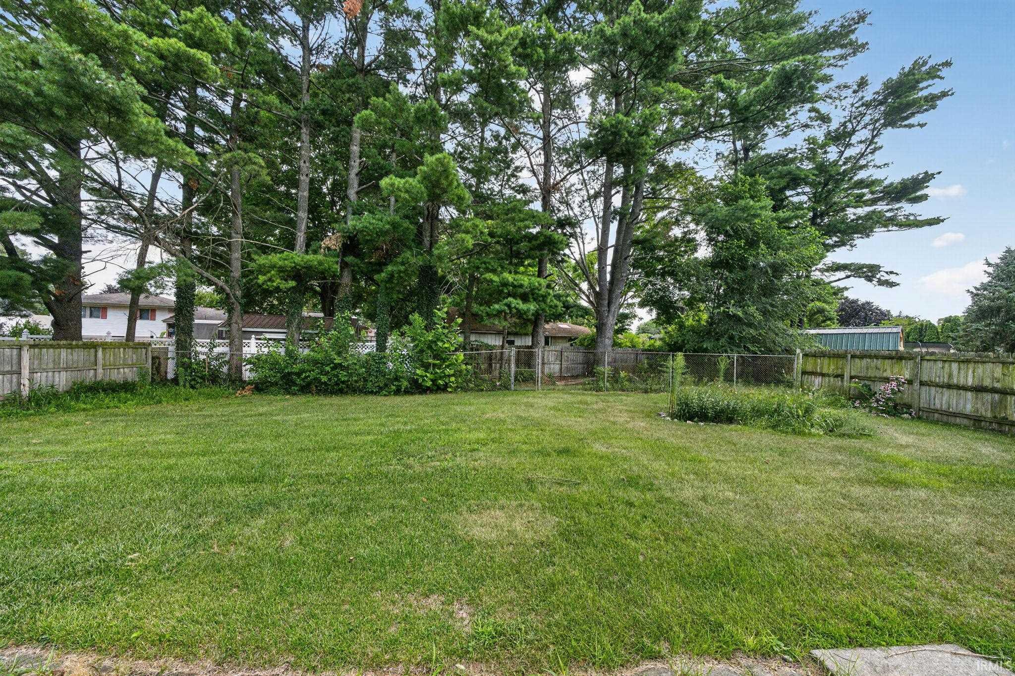 55880 River Shore Lane Elkhart IN 46516