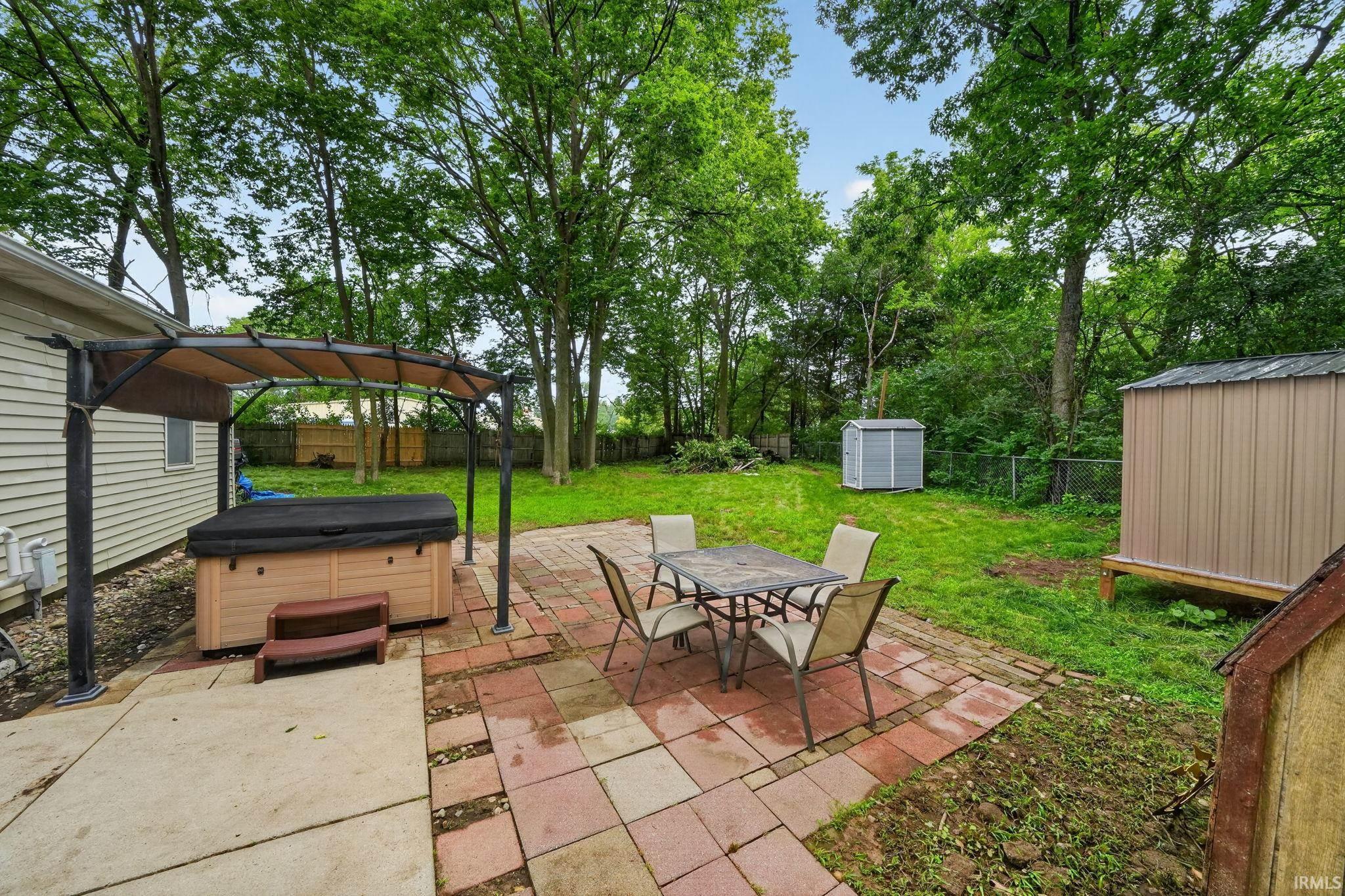 1233 Alex Way Mishawaka IN 46545