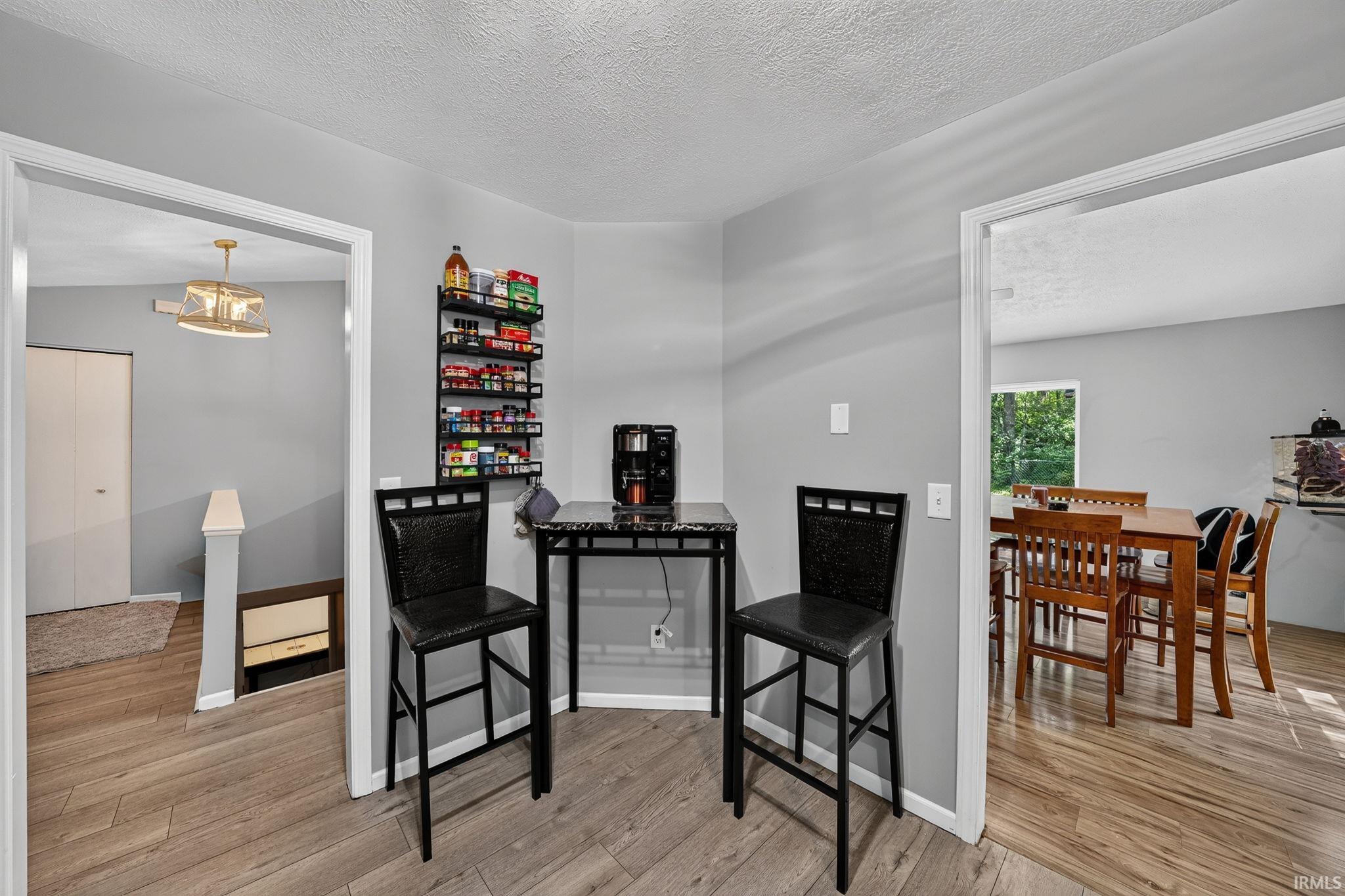 1233 Alex Way Mishawaka IN 46545