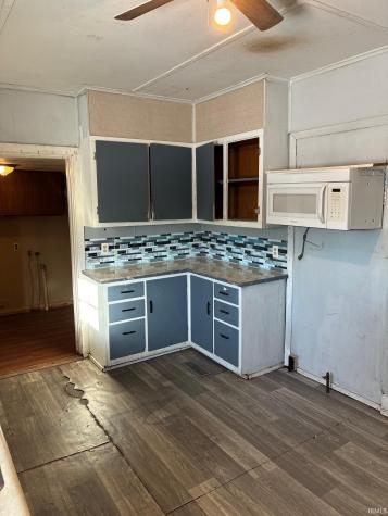 403 W 3rd Street Bicknell IN 47512