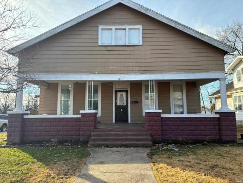 403 W 3rd Street Bicknell IN 47512