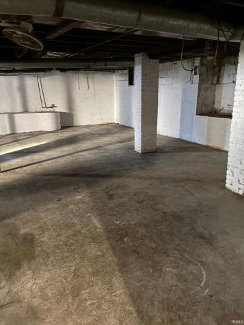 403 W 3rd Street Bicknell IN 47512