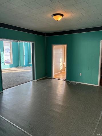 403 W 3rd Street Bicknell IN 47512