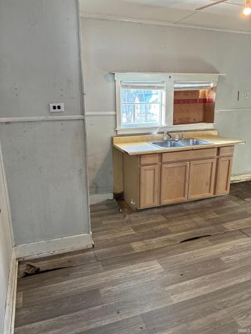 403 W 3rd Street Bicknell IN 47512