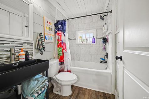 222 S Shumaker Drive Bremen IN 46506