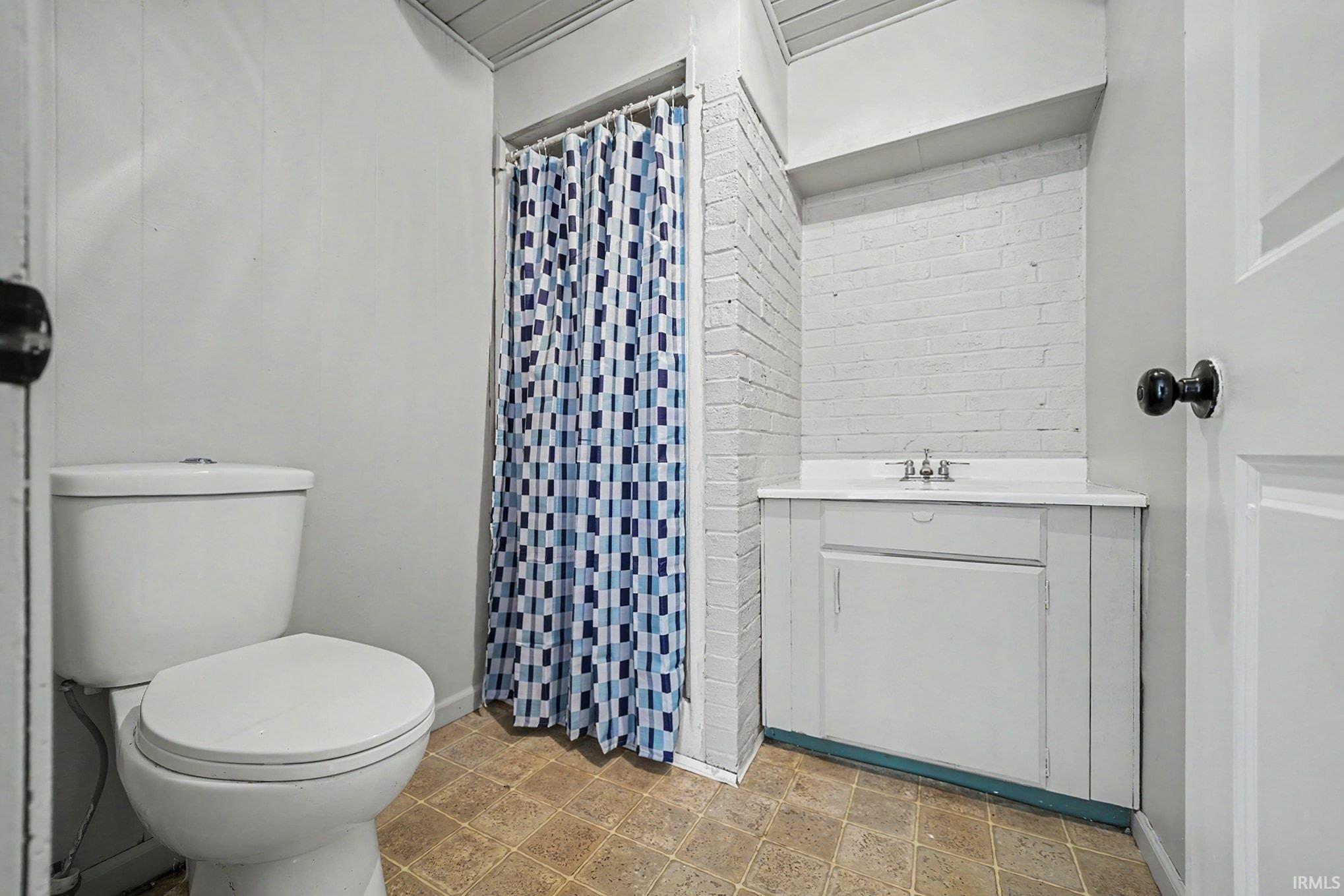 222 S Shumaker Drive Bremen IN 46506
