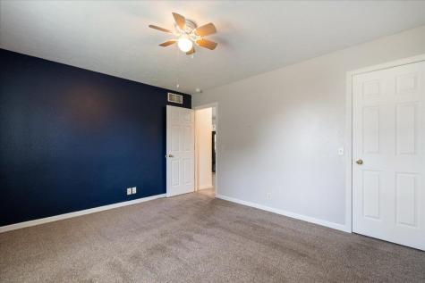 103 W Miller Street Ligonier IN 46767
