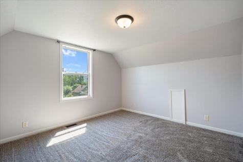 103 W Miller Street Ligonier IN 46767