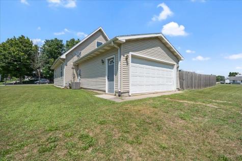 103 W Miller Street Ligonier IN 46767