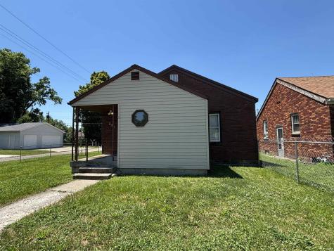 2215 S Hackley Street Muncie IN 47302