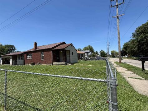 2215 S Hackley Street Muncie IN 47302