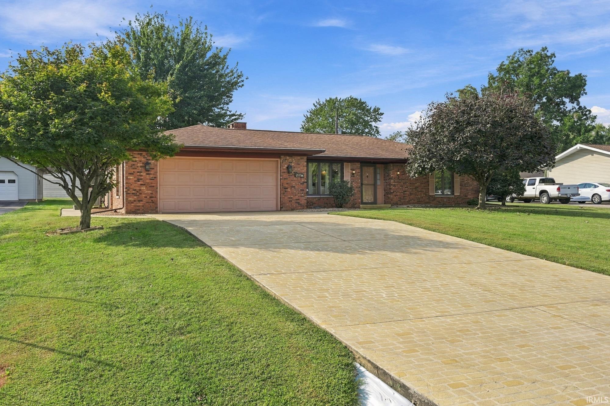 219 E Harvest Lane Petersburg IN 47567