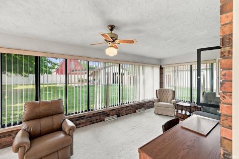 219 E Harvest Lane Petersburg IN 47567