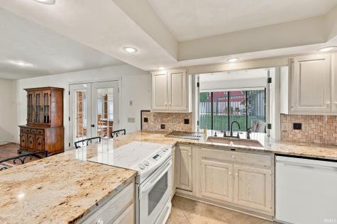 219 E Harvest Lane Petersburg IN 47567